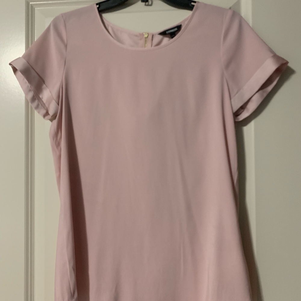 Express top with zipper back